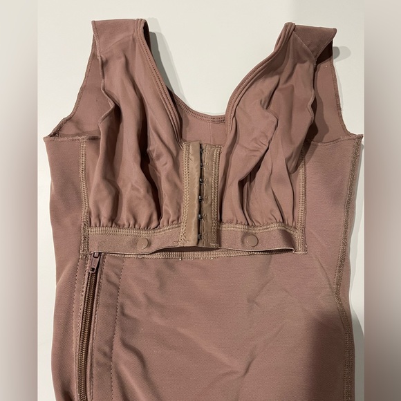 Delie d Prada Faja Size small NWOT - Picture 5 of 13